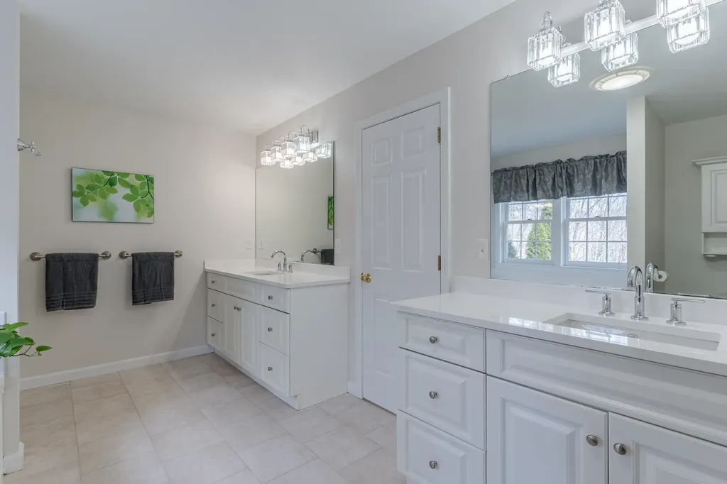 5 Blackford Drive Exeter NH 03833