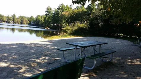 14-077 Deerpoint Drive Hillsborough NH 03244