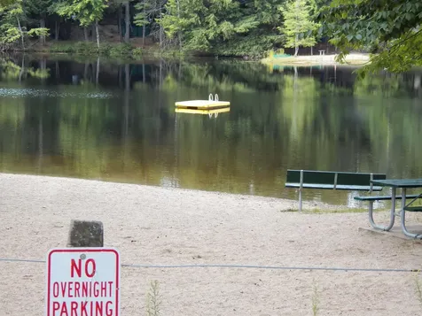 14-077 Deerpoint Drive Hillsborough NH 03244