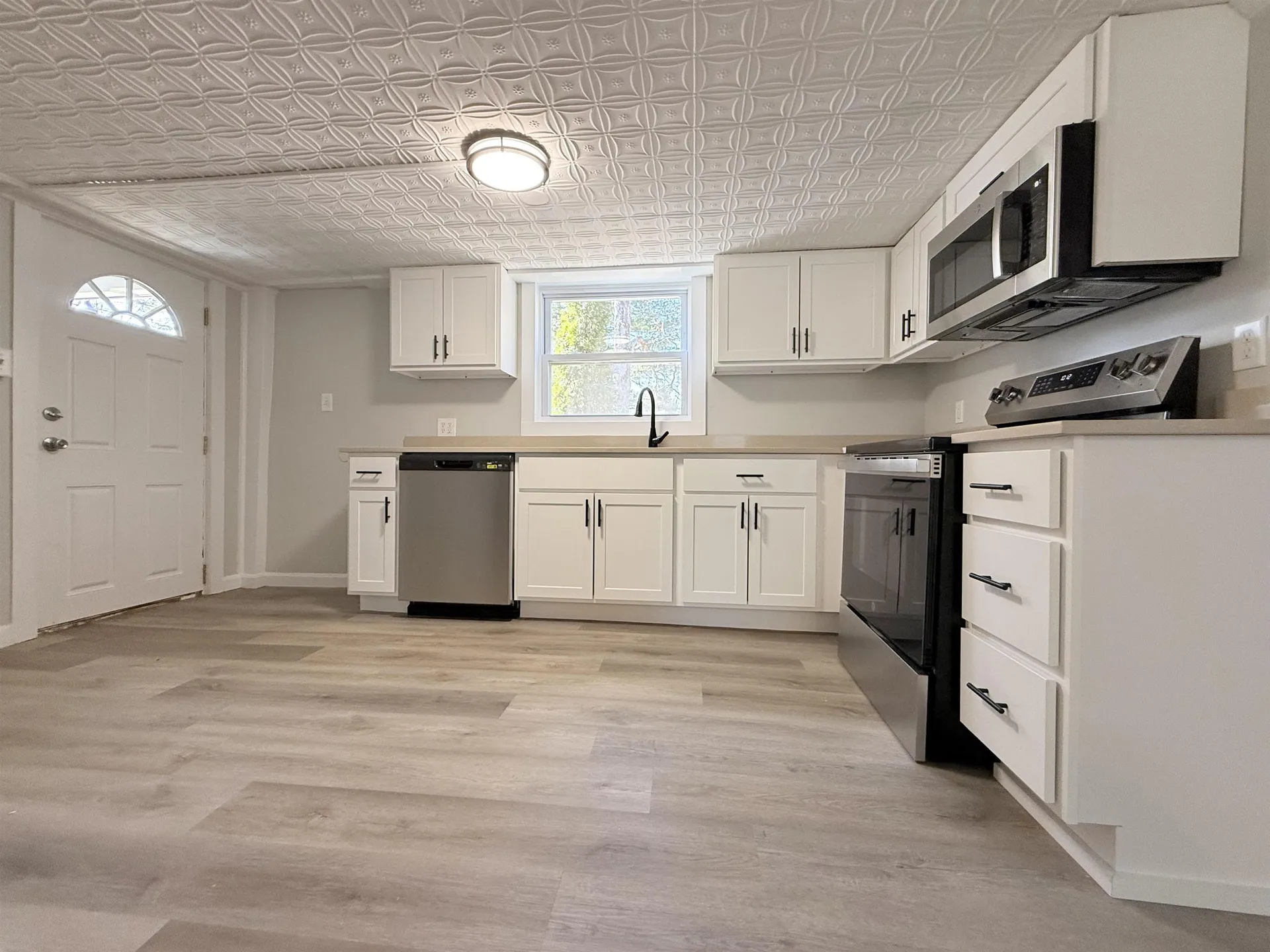 30 Sweatt Street Boscawen NH 03303
