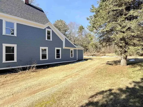 30 Sweatt Street Boscawen NH 03303