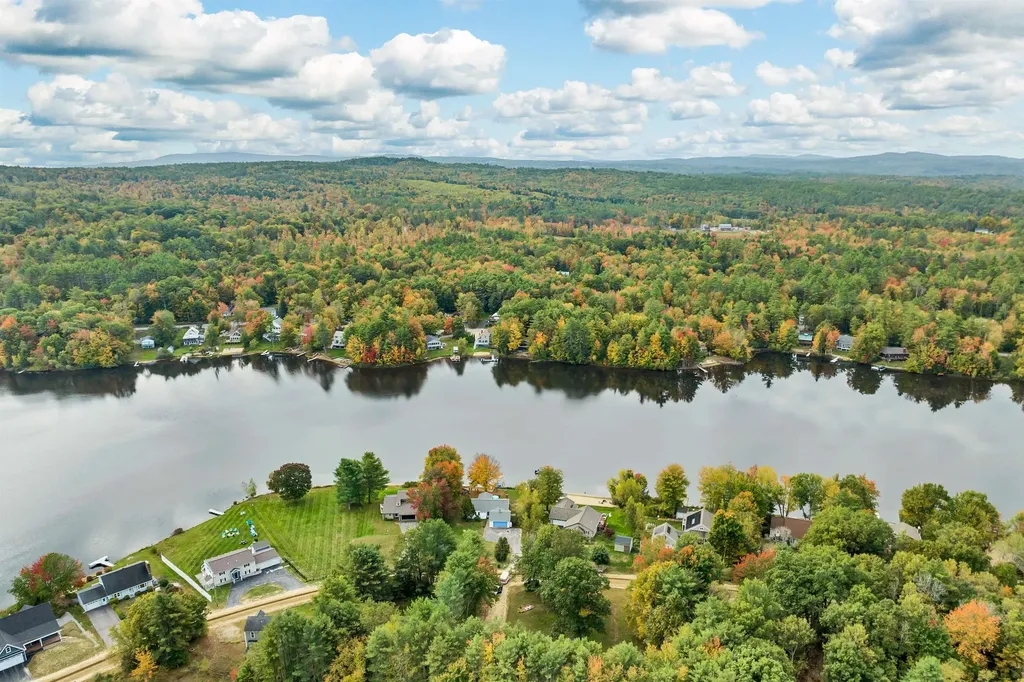 157 Georgetown Drive Barnstead NH 03225