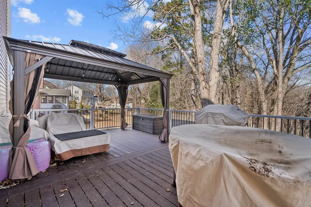 523 Coolidge Avenue Manchester NH 03102