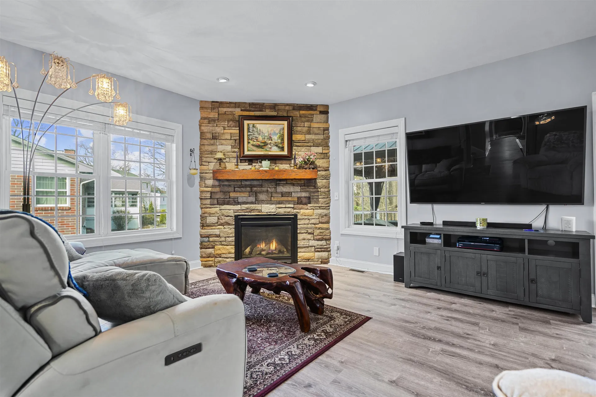 523 Coolidge Avenue Manchester NH 03102