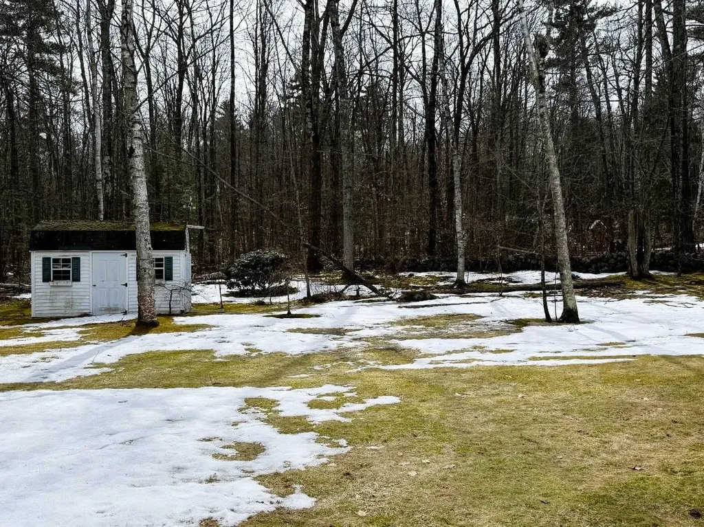 59 White Rock Hill Road Bow NH 03304