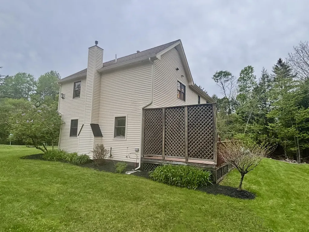 322 Farmer Drive St. Johnsbury VT 05819