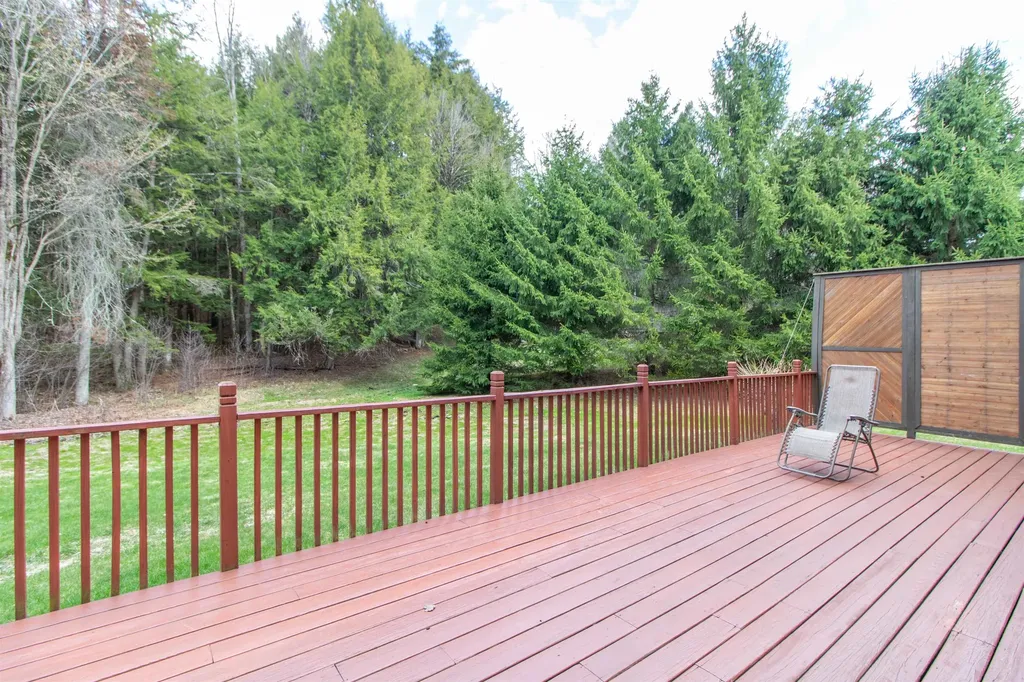 322 Farmer Drive St. Johnsbury VT 05819