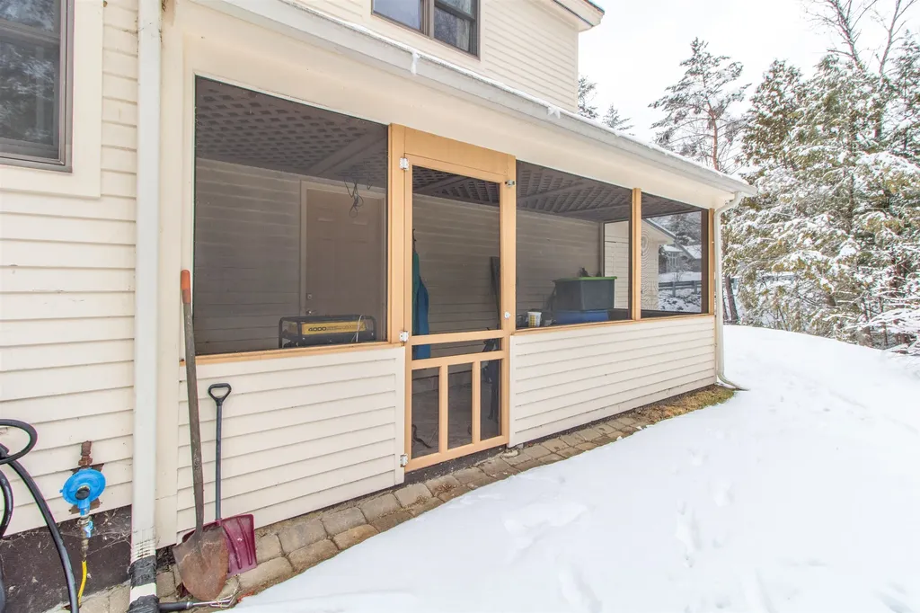322 Farmer Drive St. Johnsbury VT 05819