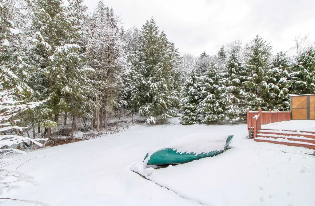 322 Farmer Drive St. Johnsbury VT 05819