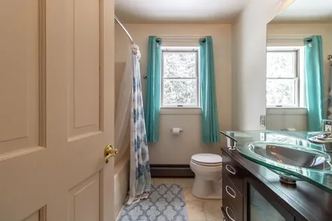 322 Farmer Drive St. Johnsbury VT 05819