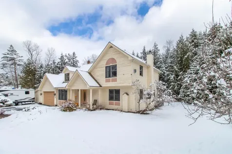 322 Farmer Drive St. Johnsbury VT 05819