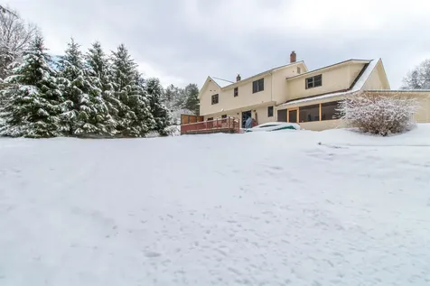 322 Farmer Drive St. Johnsbury VT 05819