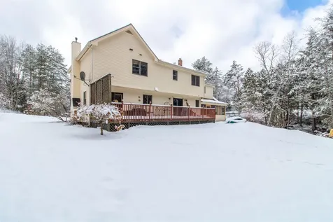 322 Farmer Drive St. Johnsbury VT 05819