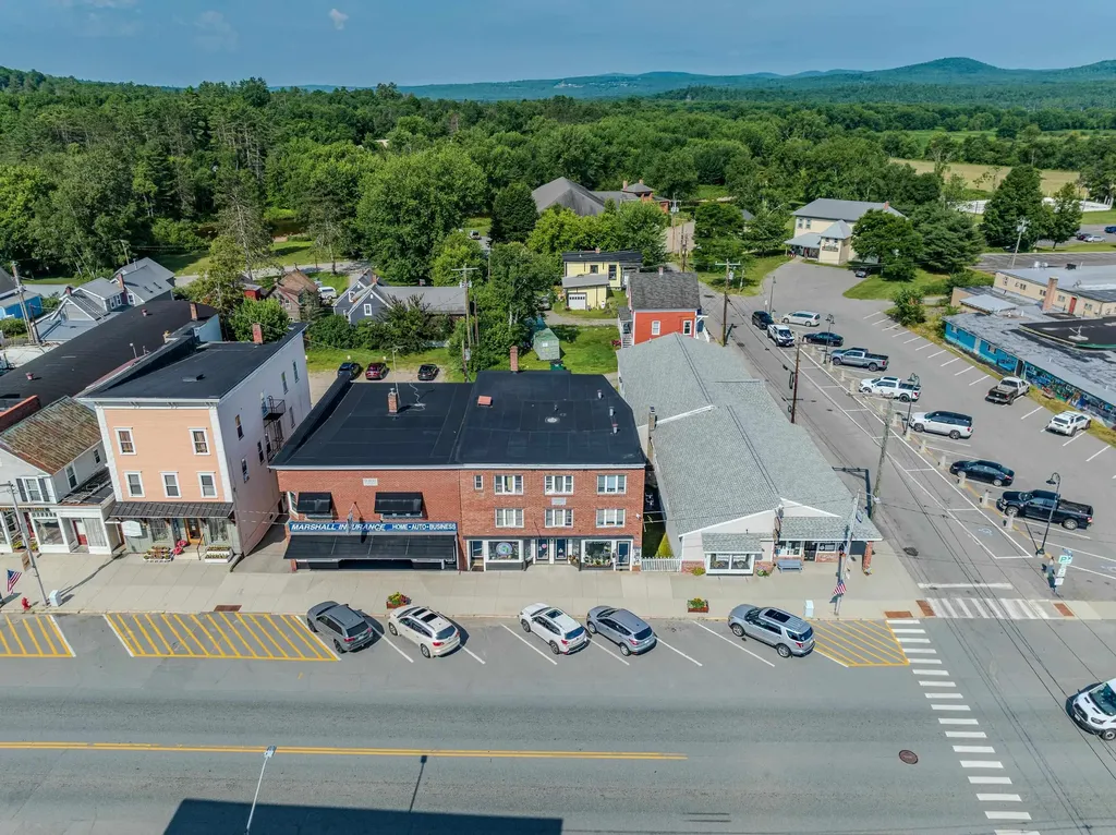98 Main Street Lancaster NH 03584