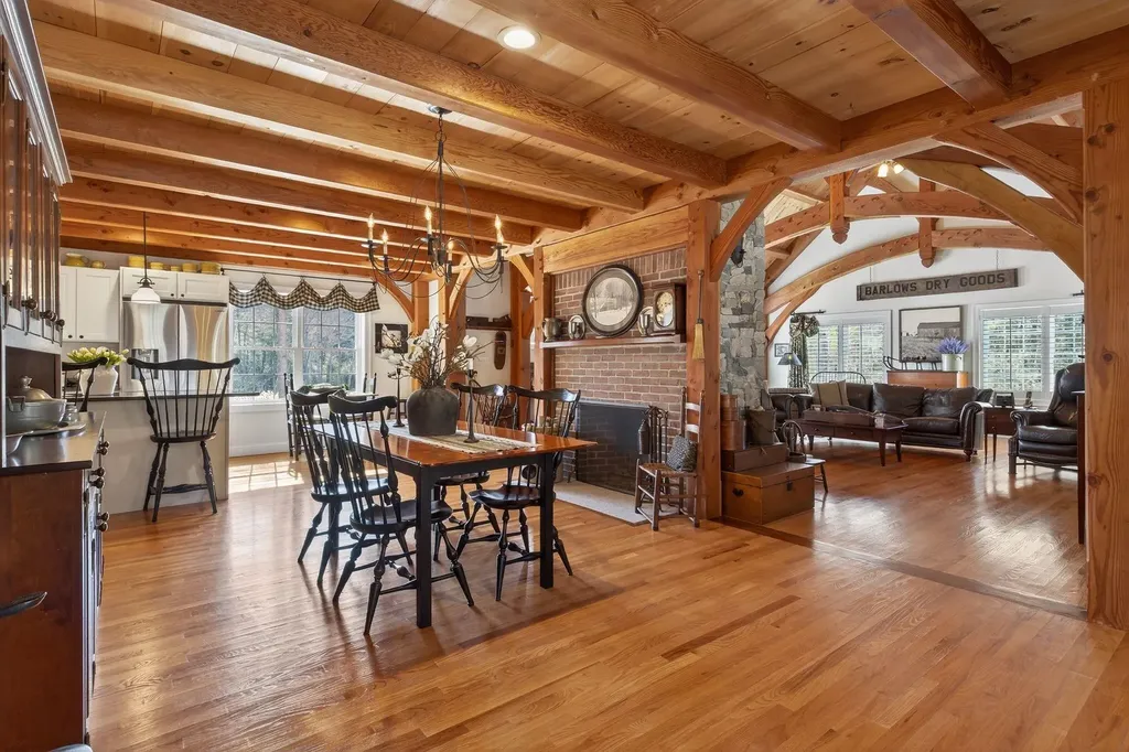 71 Odell Road Sandown NH 03873