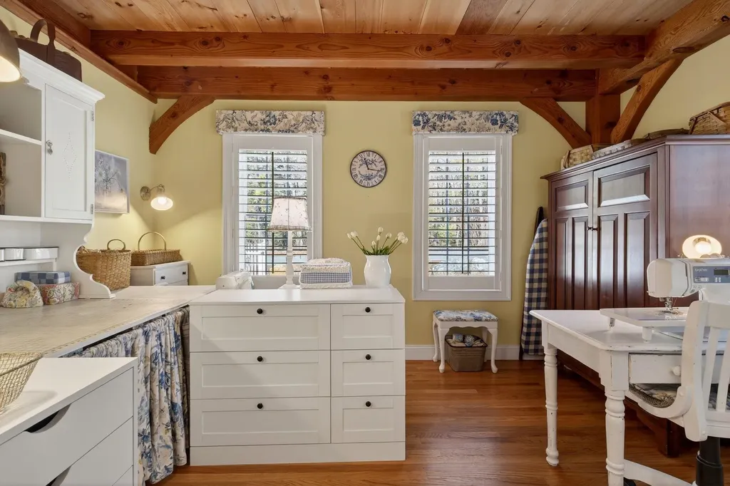71 Odell Road Sandown NH 03873