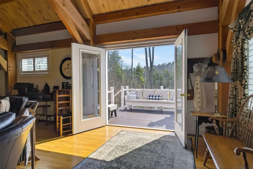 71 Odell Road Sandown NH 03873