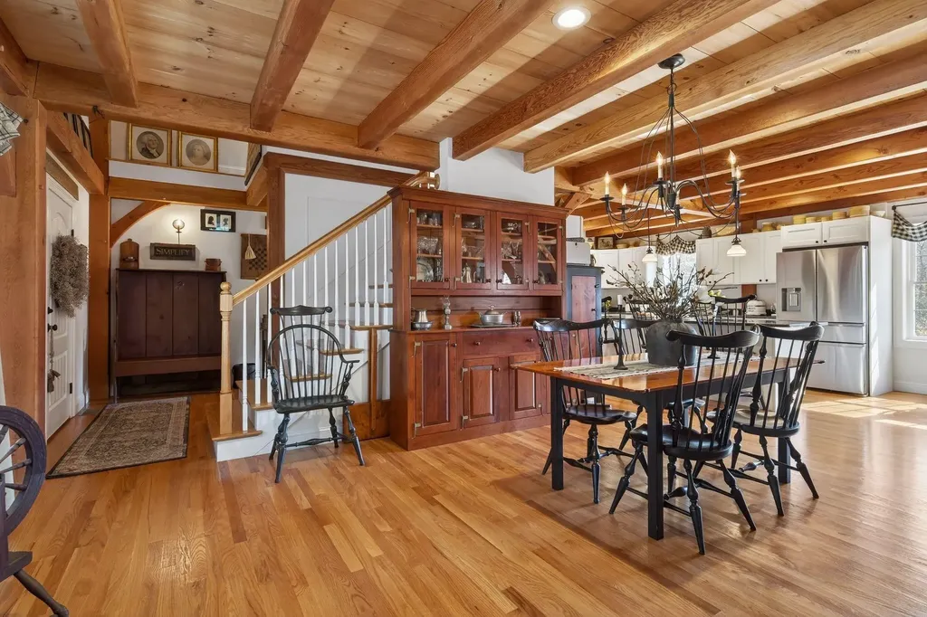 71 Odell Road Sandown NH 03873