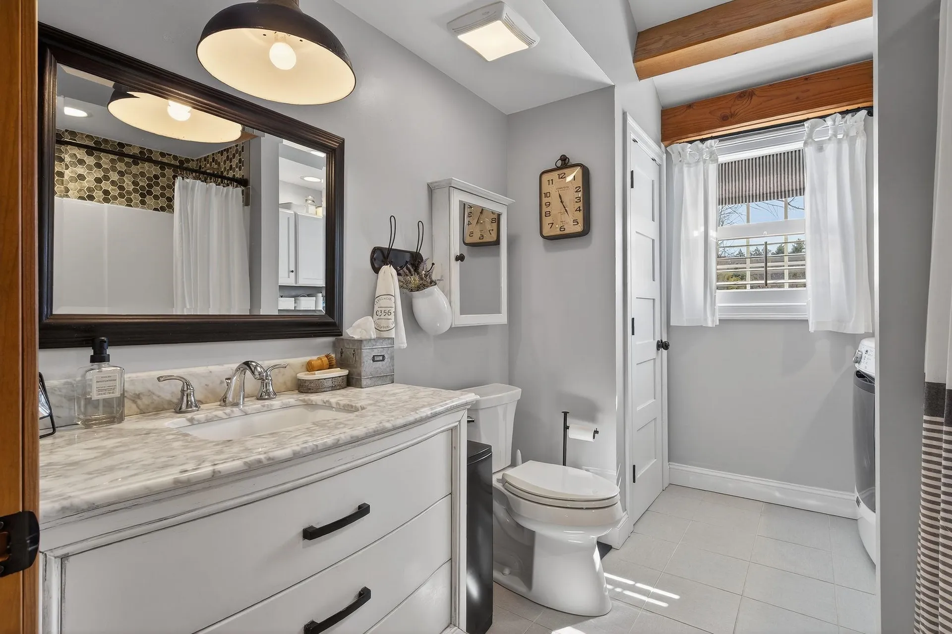 71 Odell Road Sandown NH 03873