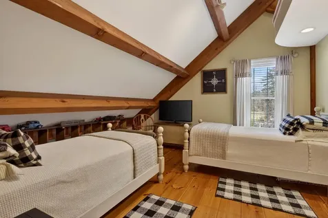 71 Odell Road Sandown NH 03873