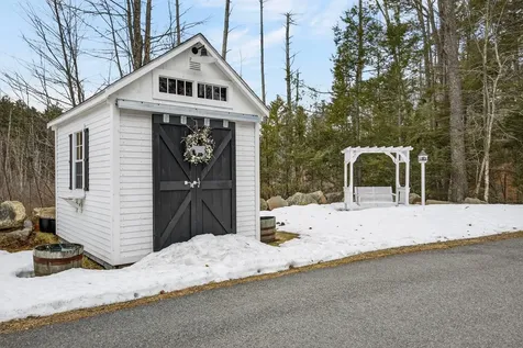 71 Odell Road Sandown NH 03873