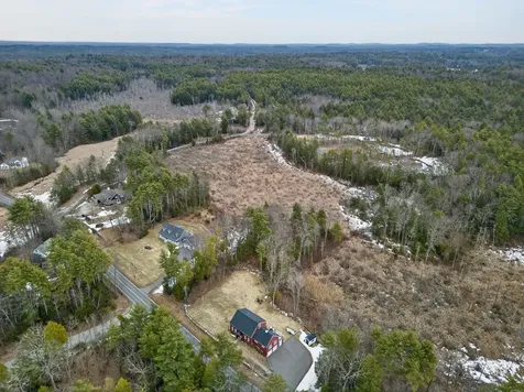 71 Odell Road Sandown NH 03873