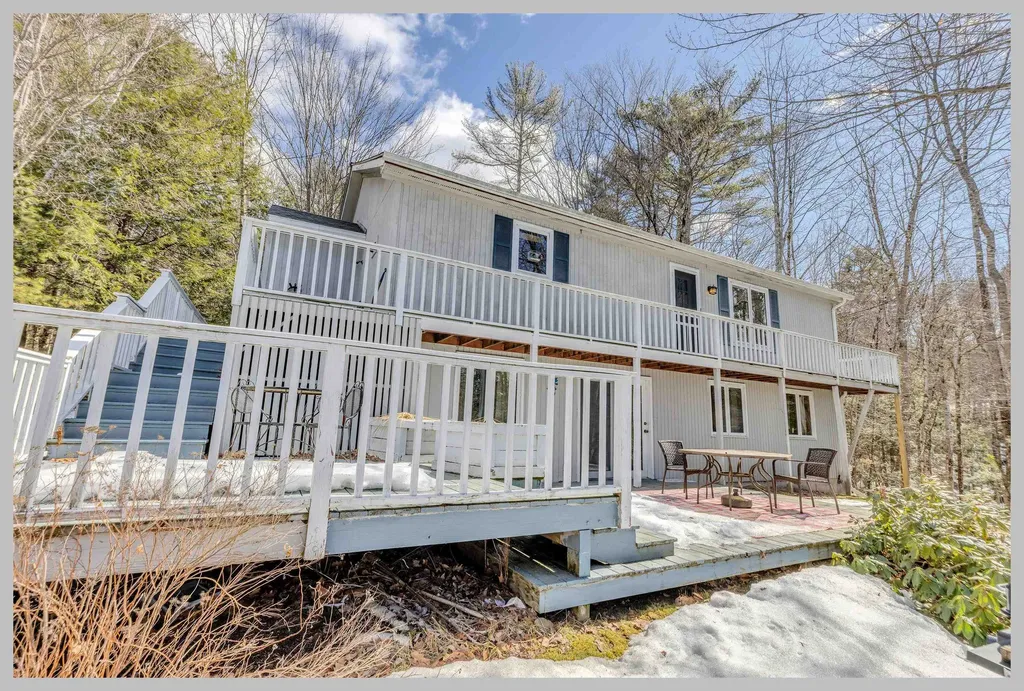 50 Pinnacle Road Campton NH 03223