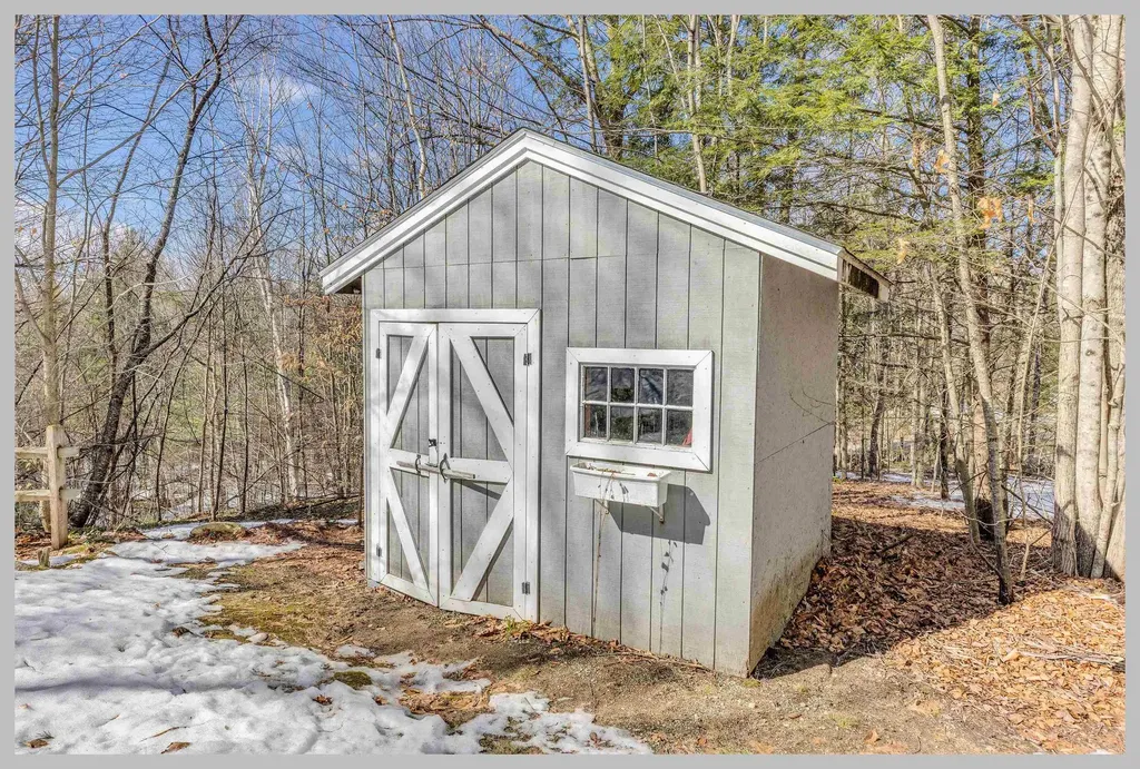 50 Pinnacle Road Campton NH 03223