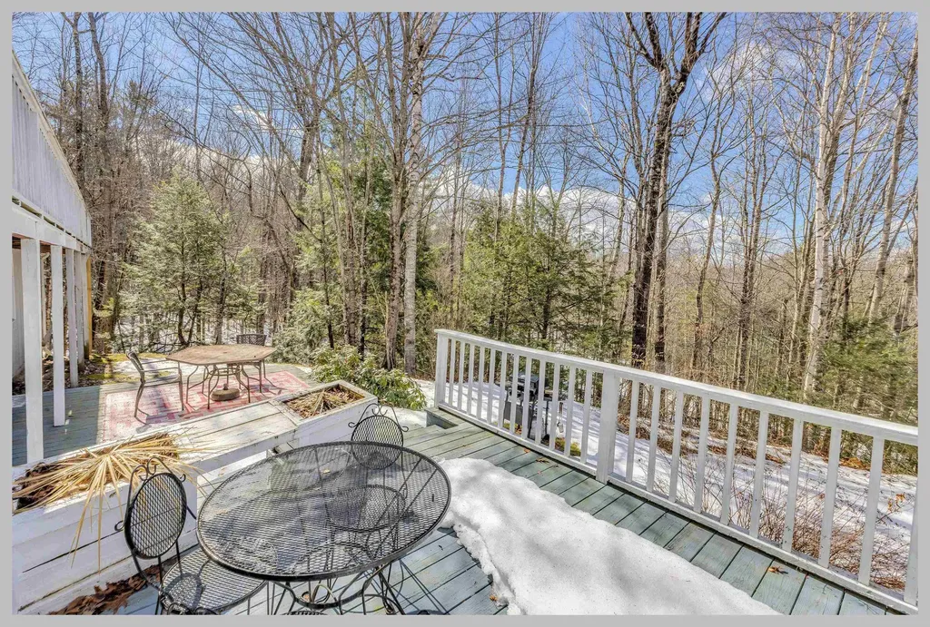 50 Pinnacle Road Campton NH 03223
