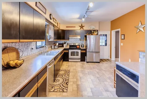 50 Pinnacle Road Campton NH 03223