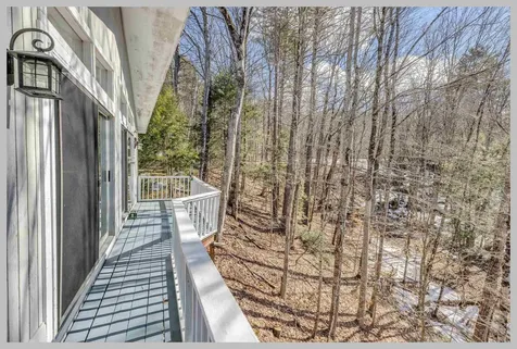 50 Pinnacle Road Campton NH 03223