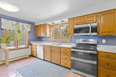 133 Reservoir Road Deering NH 03244