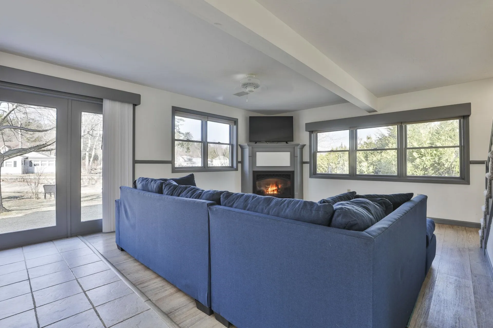 105 Conleys Grove Road Derry NH 03038