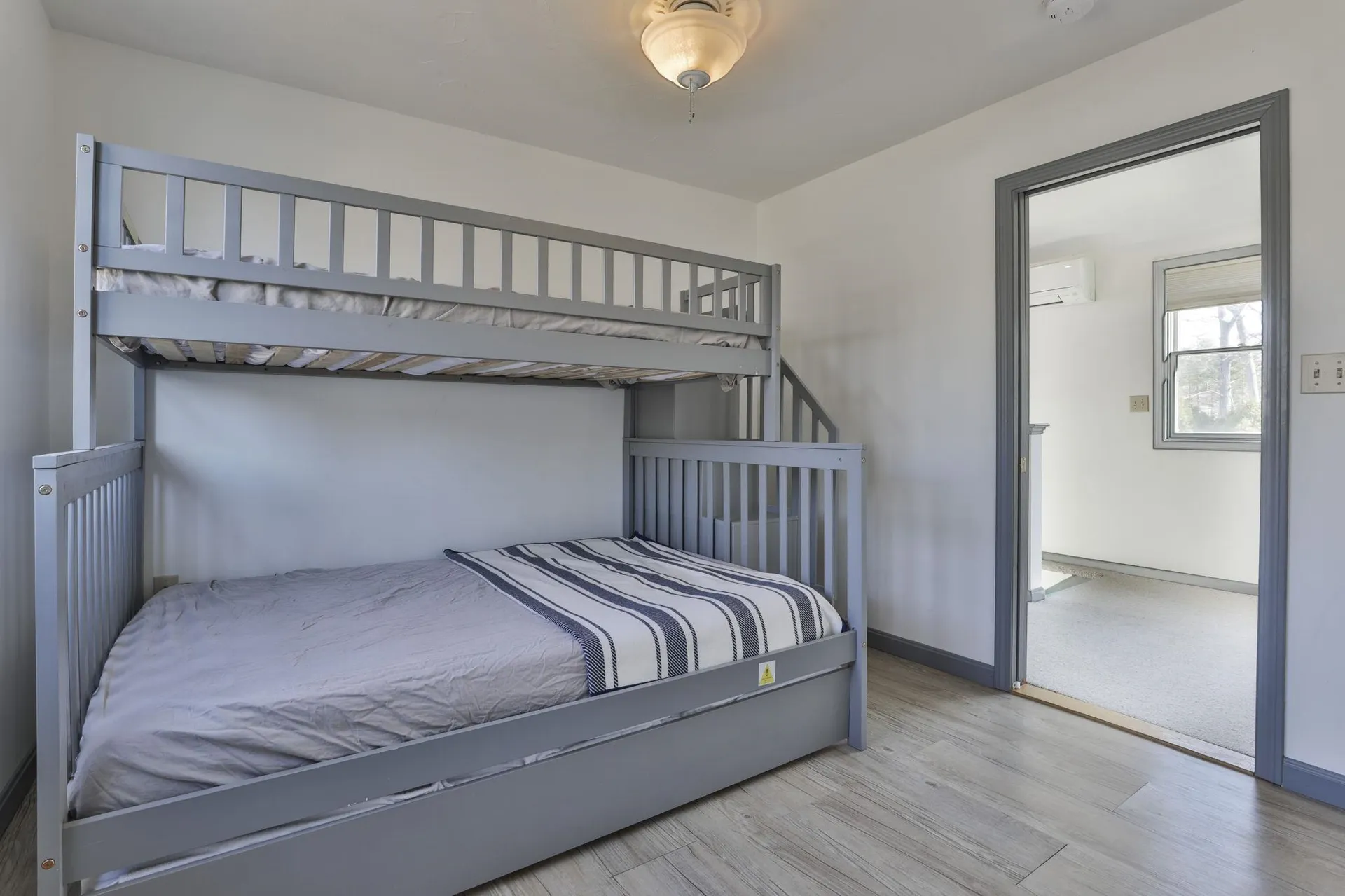 105 Conleys Grove Road Derry NH 03038