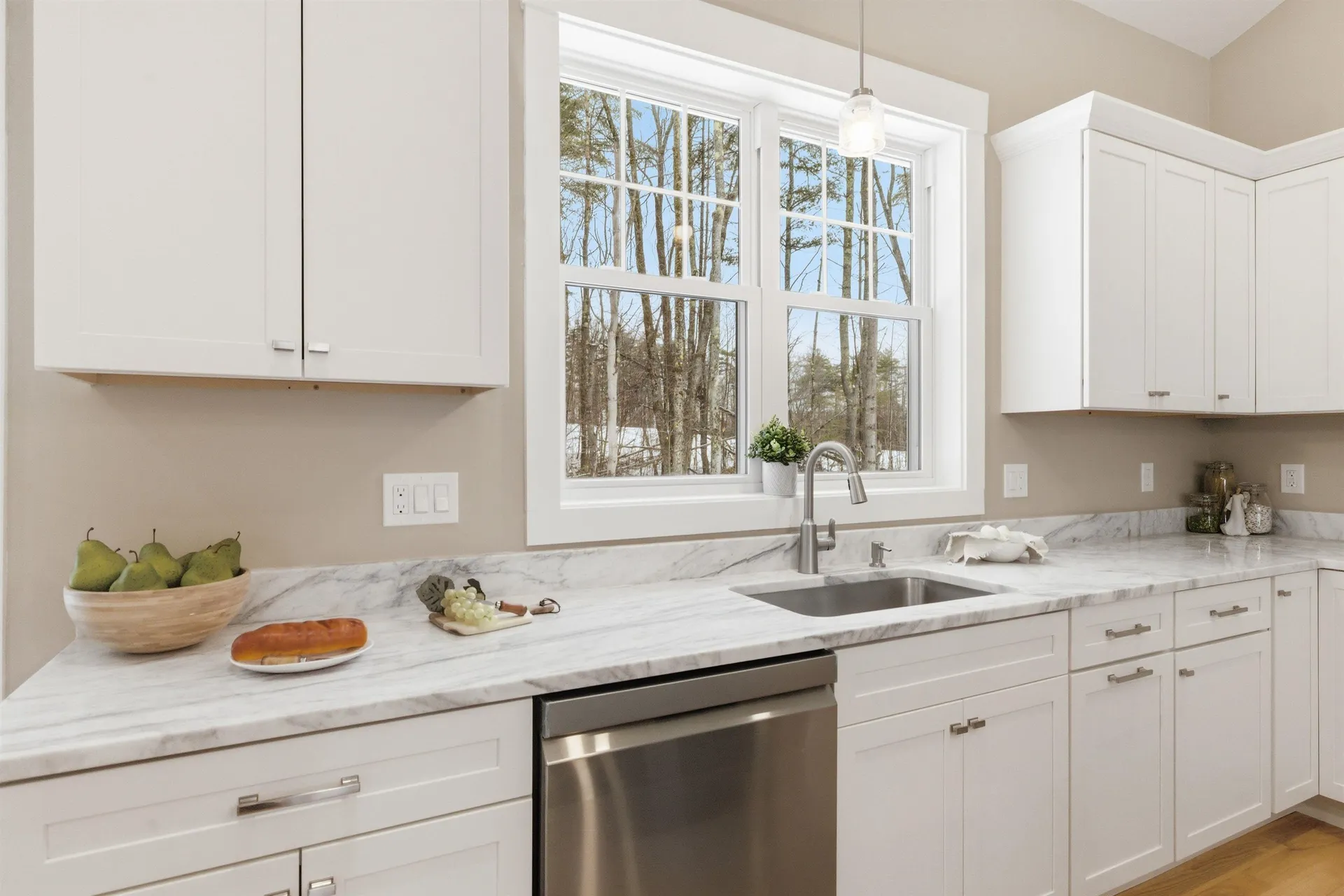 69 Lady Walsingham Way Laconia NH 03246