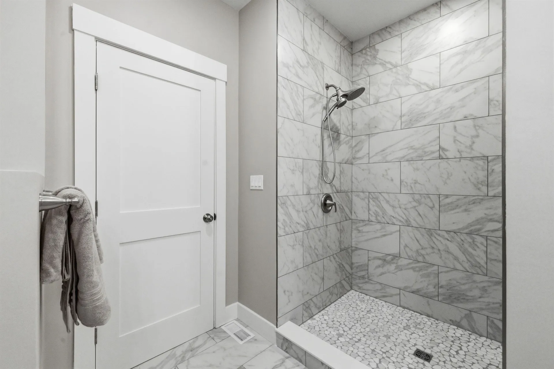 69 Lady Walsingham Way Laconia NH 03246