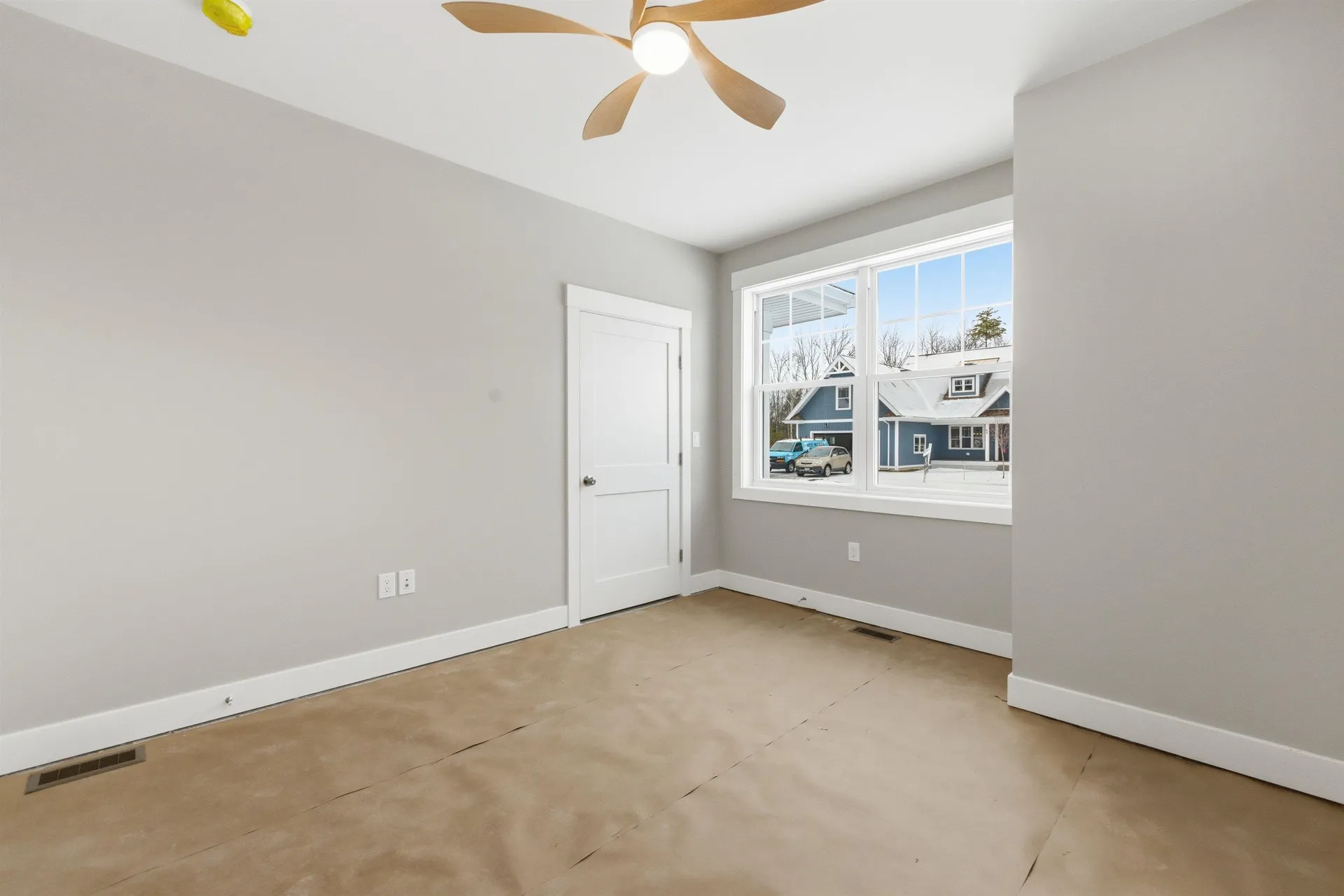 69 Lady Walsingham Way Laconia NH 03246
