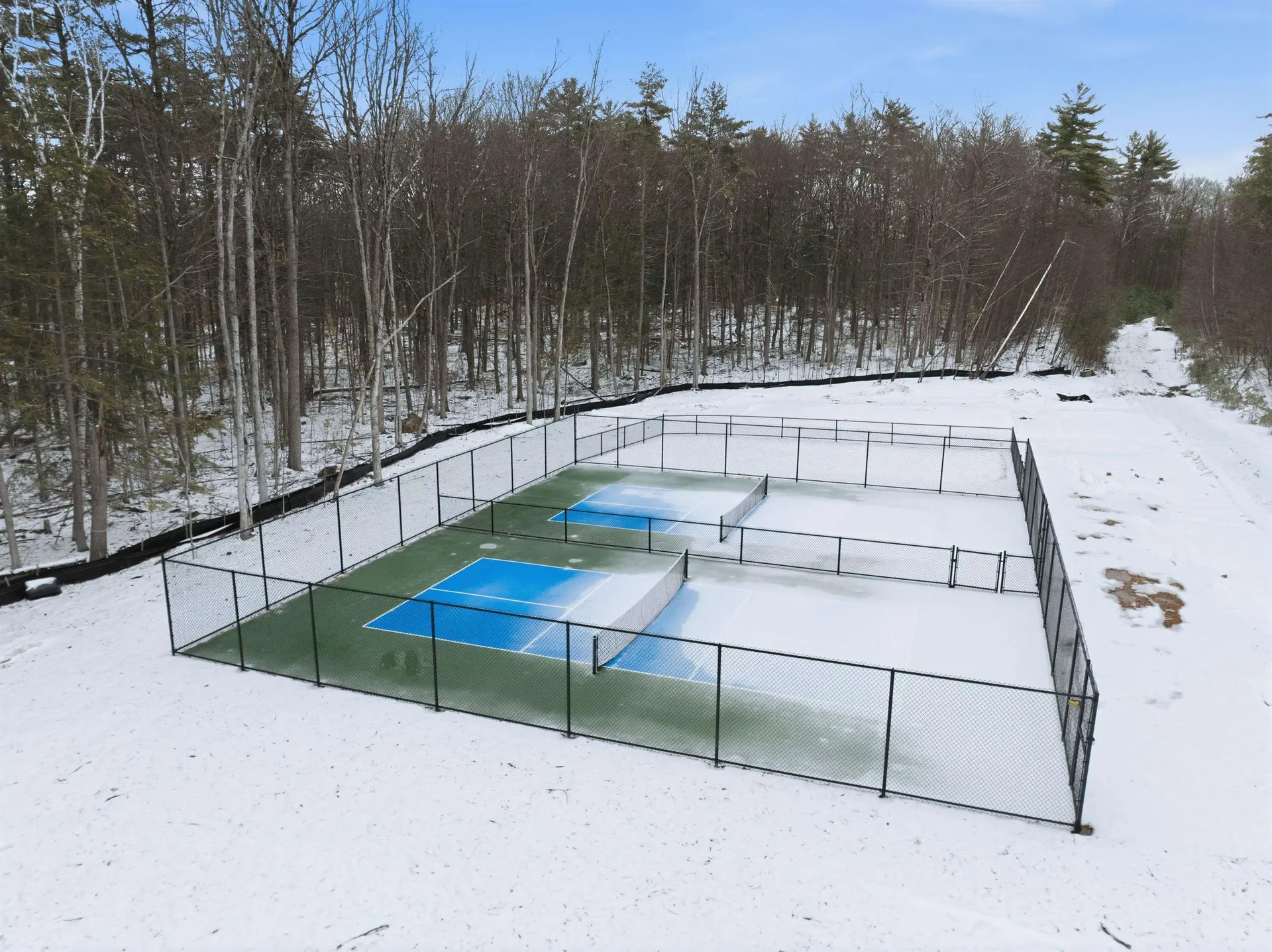69 Lady Walsingham Way Laconia NH 03246