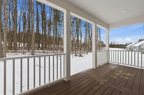 69 Lady Walsingham Way Laconia NH 03246