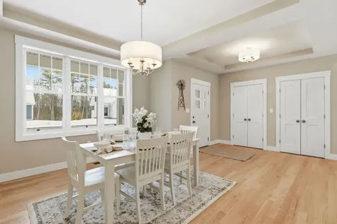 69 Lady Walsingham Way Laconia NH 03246