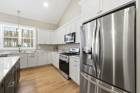 69 Lady Walsingham Way Laconia NH 03246