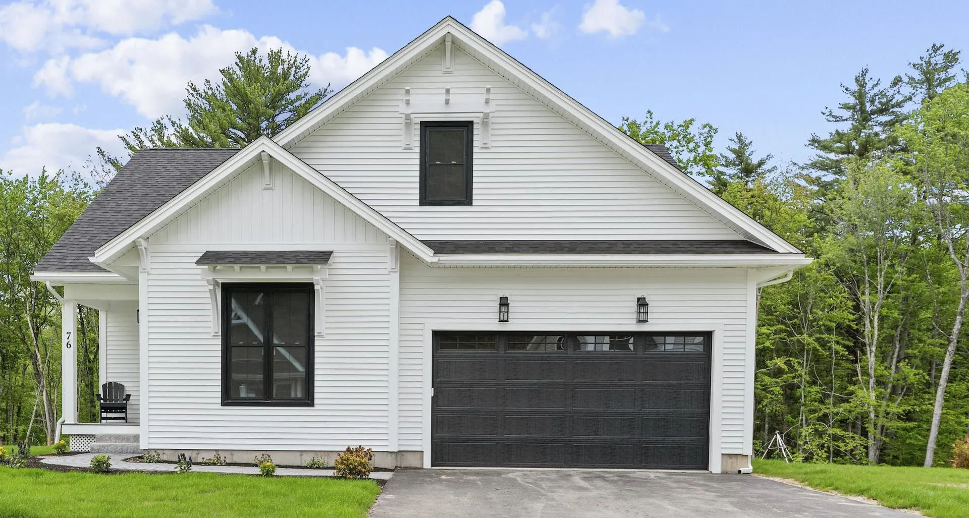 76 Lady Walsingham Way Laconia NH 03246