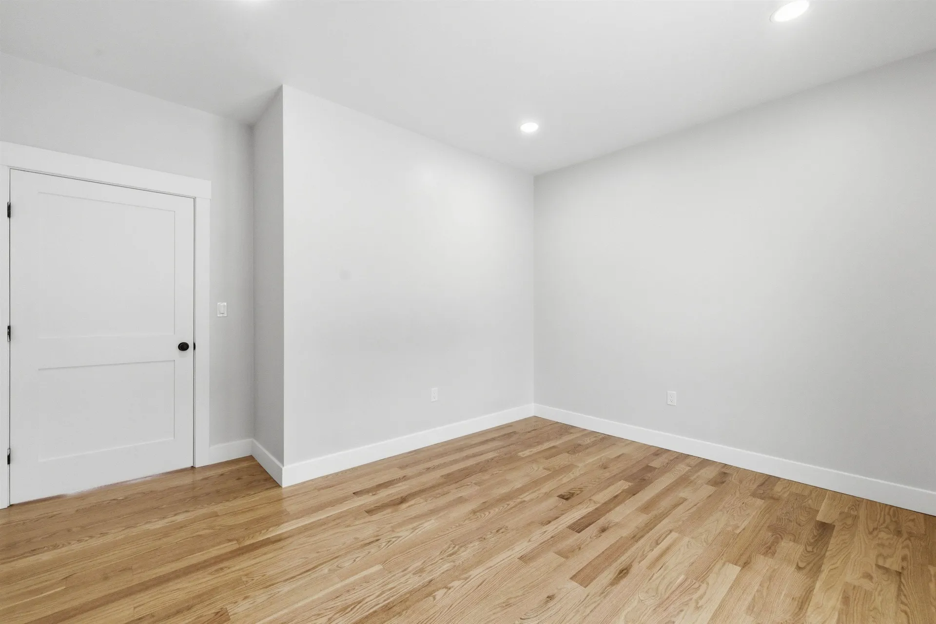 76 Lady Walsingham Way Laconia NH 03246