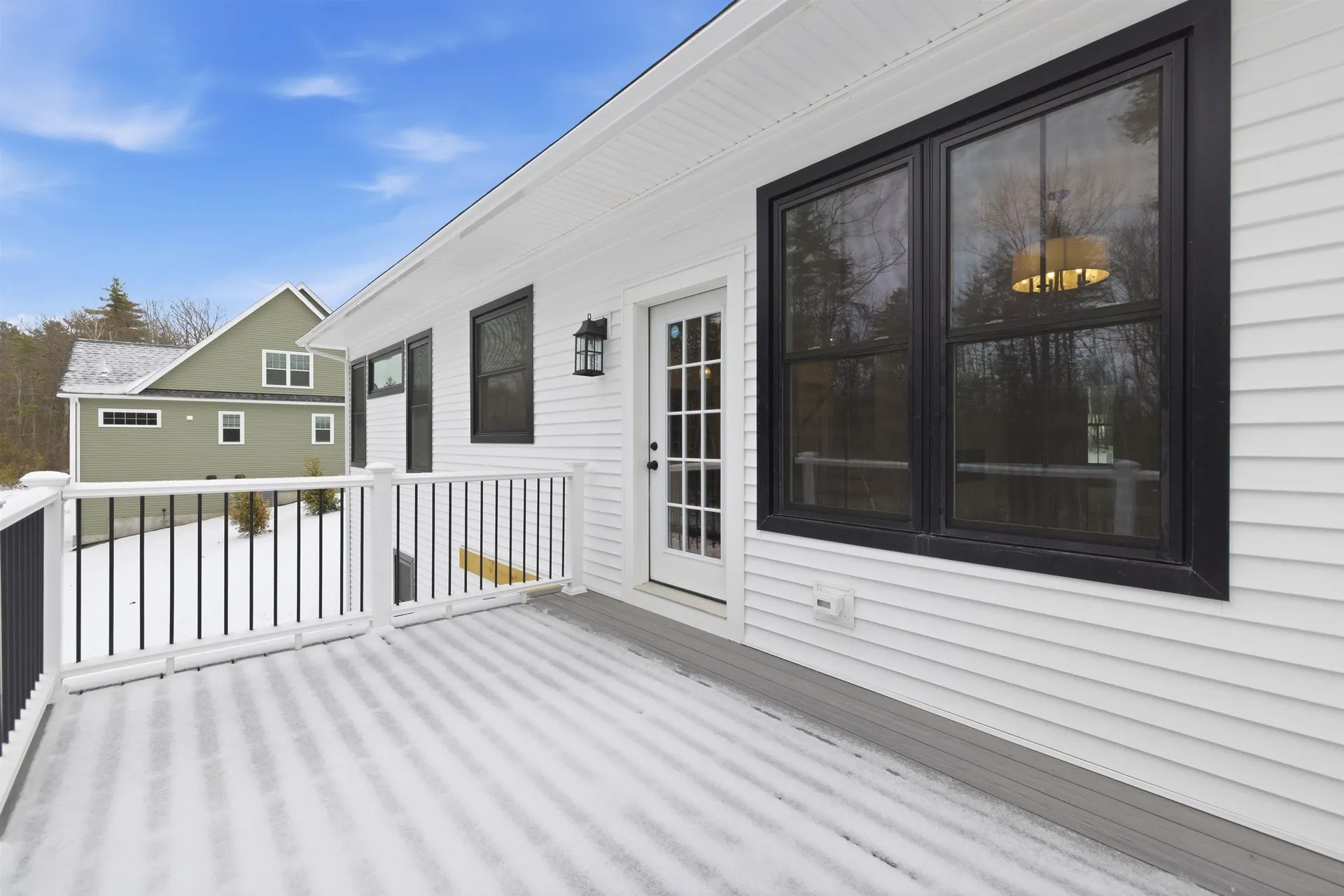 76 Lady Walsingham Way Laconia NH 03246