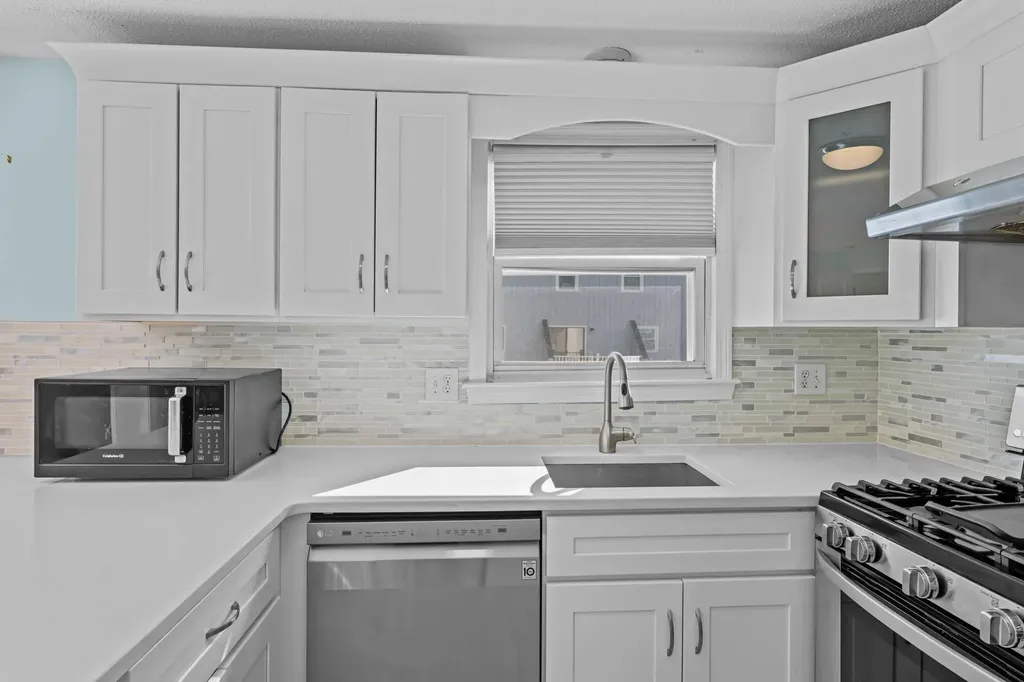 31 Bluestone Drive Nashua NH 03060