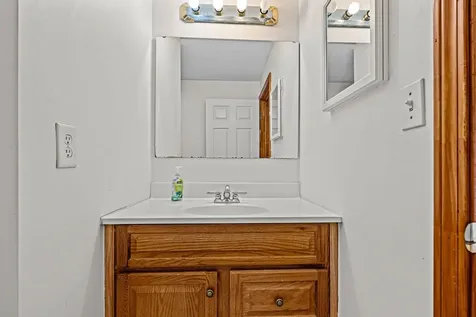 31 Bluestone Drive Nashua NH 03060