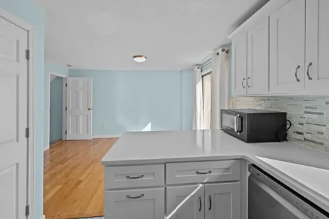 31 Bluestone Drive Nashua NH 03060
