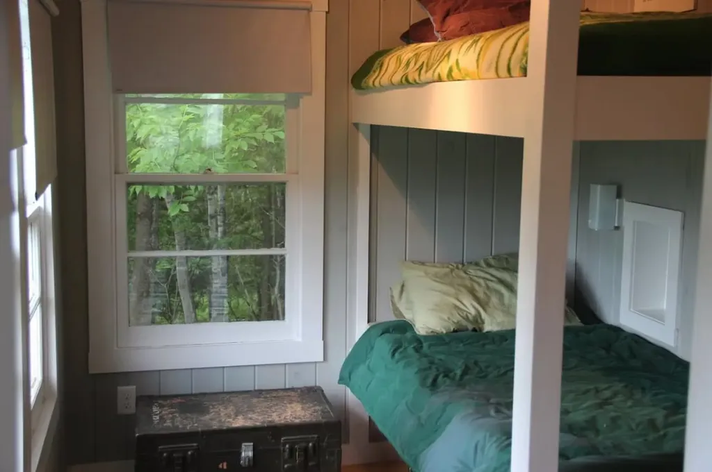 194 Edgewood Park Lane Westmore VT 05860