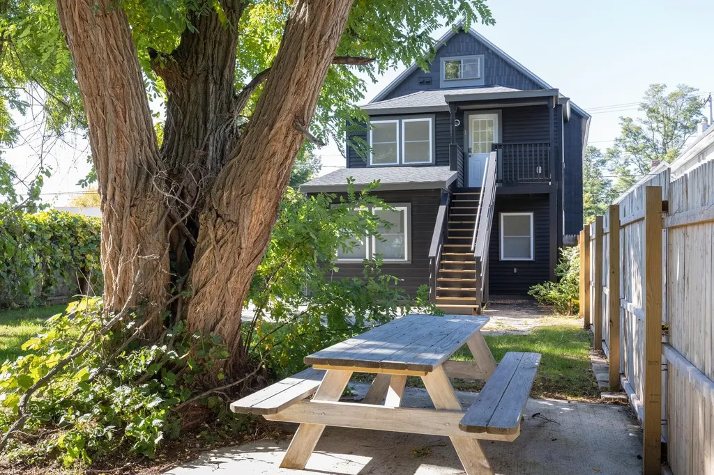 299 Manhattan Drive Burlington VT 05408