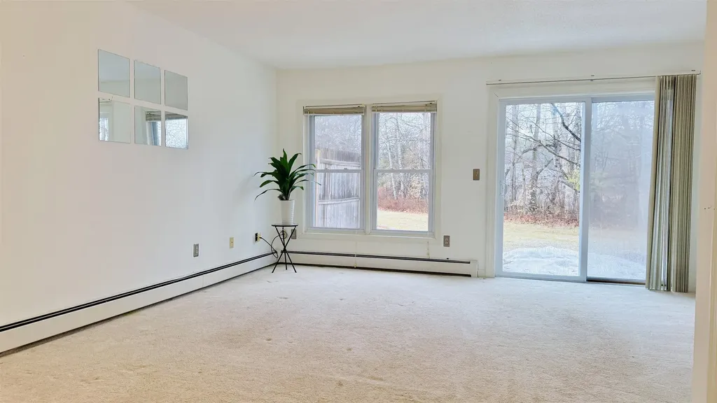 14 Turner Place Enfield NH 03748